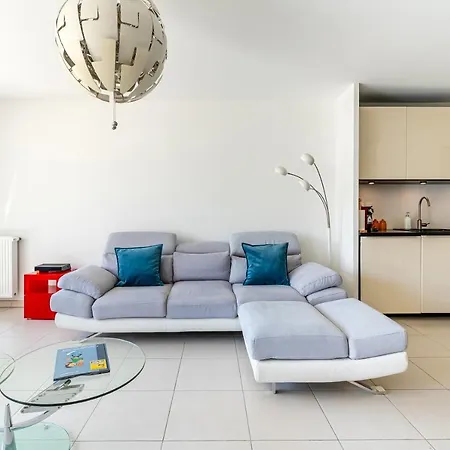 Elegant Appartement A Deux Pas Du Velodrome - Emplacement Ideal A Marseille Exterior photo