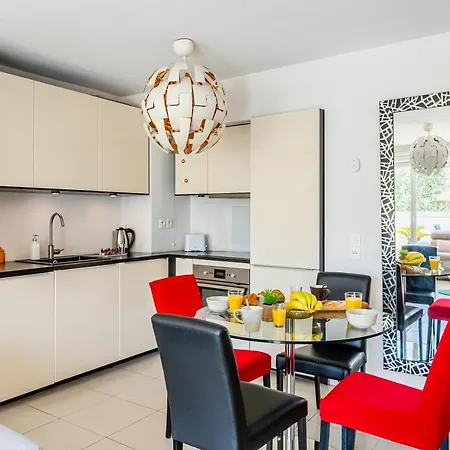Elegant Appartement A Deux Pas Du Velodrome - Emplacement Ideal A Marseille Exterior photo